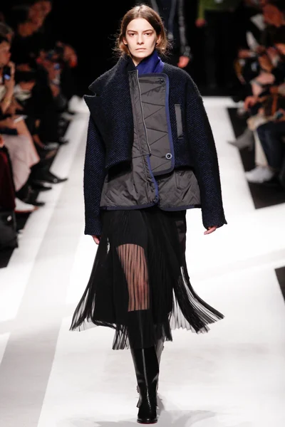 Look 11